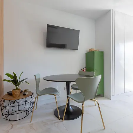 Acuarium Bonito Loft Con Piscina La Milla De Oro Apartment