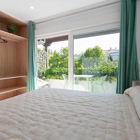 Acuarium Bonito Loft Con Piscina La Milla De Oro Apartment Marbella